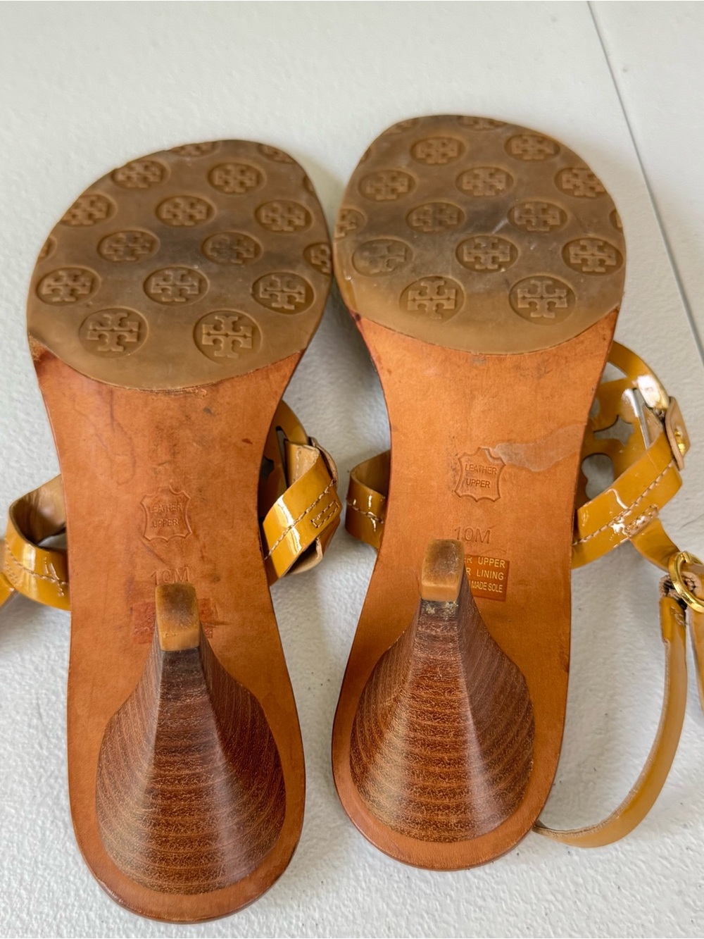 Tory Burch Miller Holly Slingback Kitten Heel Sandals Shoes Patent Logo Size 10 - Picture 8 of 9